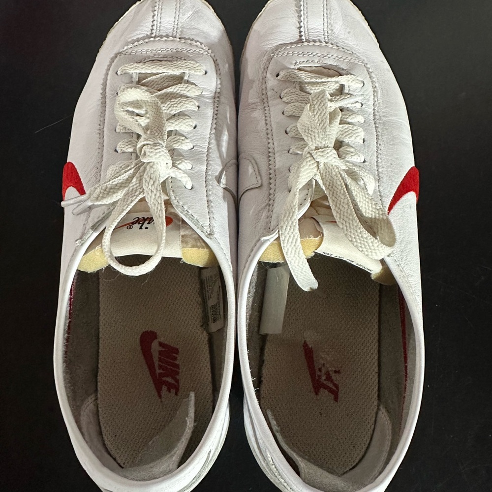 Nike Men's White and Red Cortez Sneakers sz 10